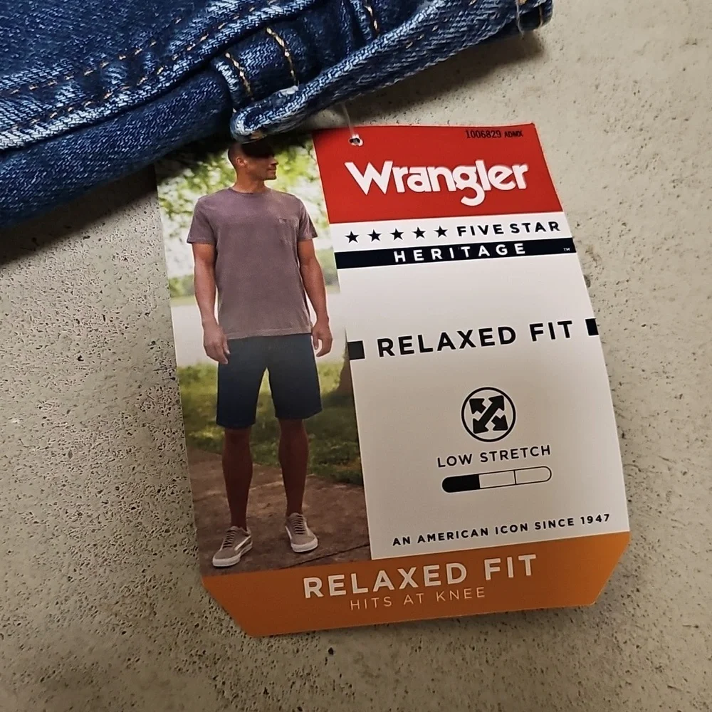 Nwt Wrangler Men's Dark Blue Denim Shorts - Picture 3 of 4